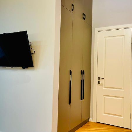 Уютная Стильная Квартира Возле Центрального Парка Горького! Apartment Almatî Exterior foto