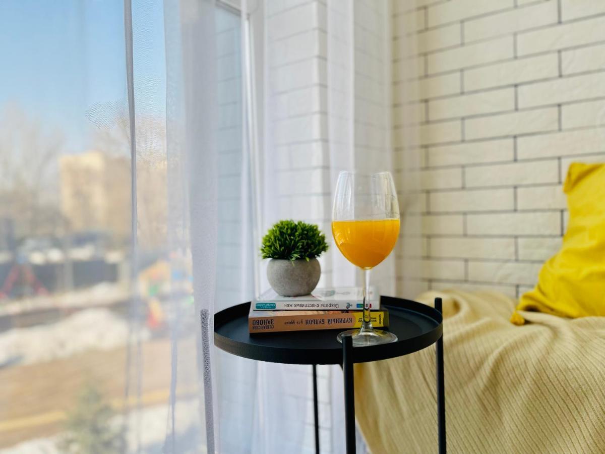 Уютная Стильная Квартира Возле Центрального Парка Горького! Apartment Almatî Exterior foto